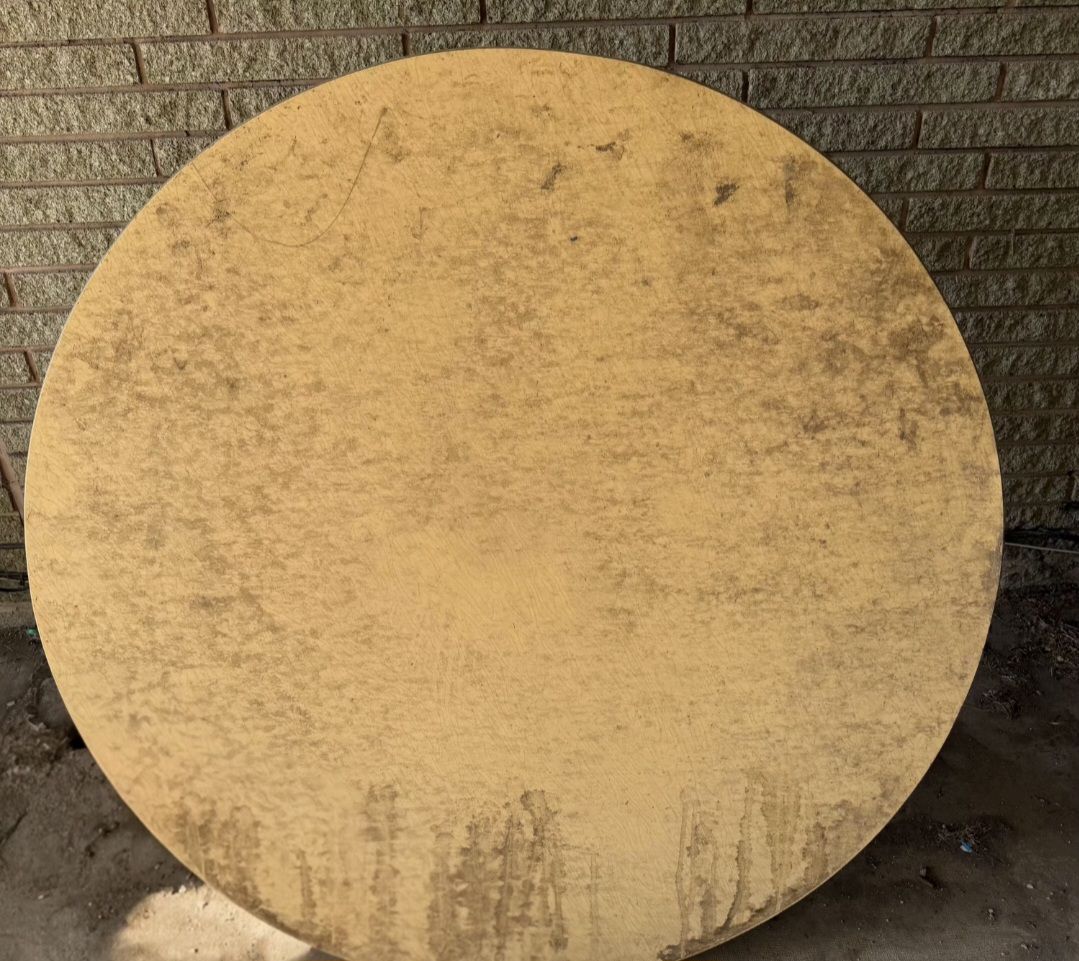 47 inch Round Table