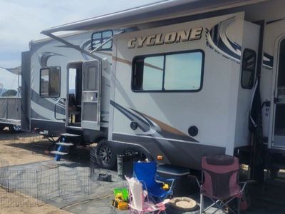 2012 HEARTLAND CYCLONE 42 FOOT TOY HAULER