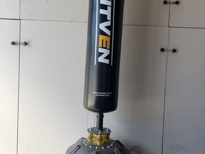 Freestanding punching bag / reflex bag 2 items