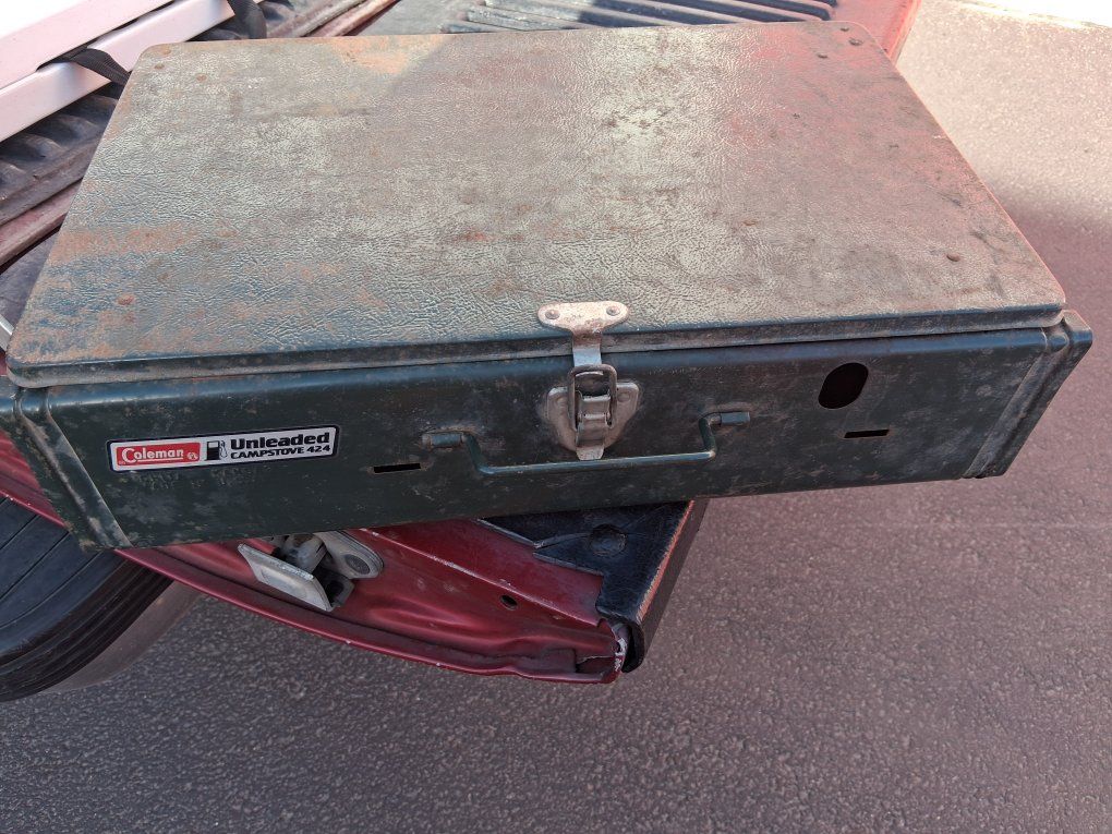 Colman Pump Gas Stove Model 424 Good!