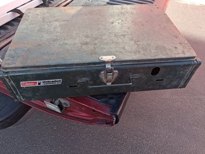 Colman Pump Gas Stove Model 424 Good!