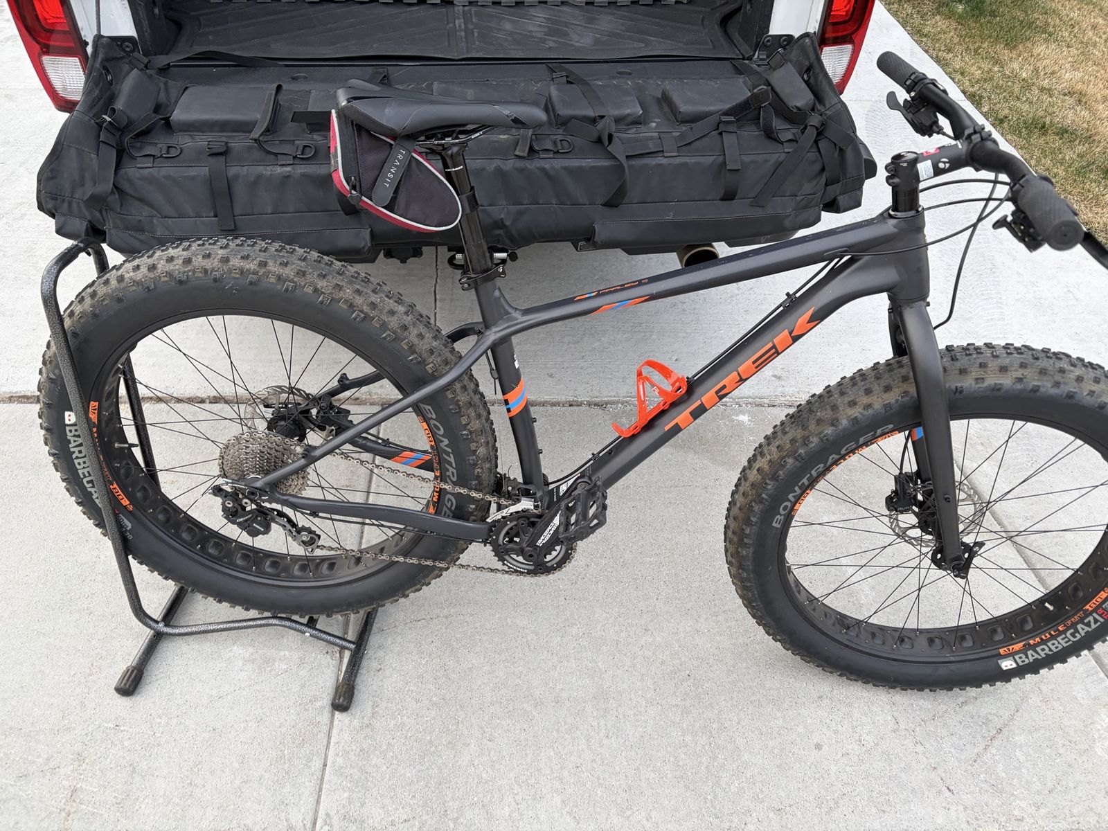 Trek Farley S Fat Tire Bike w/ Fox Transfer 400 Mm