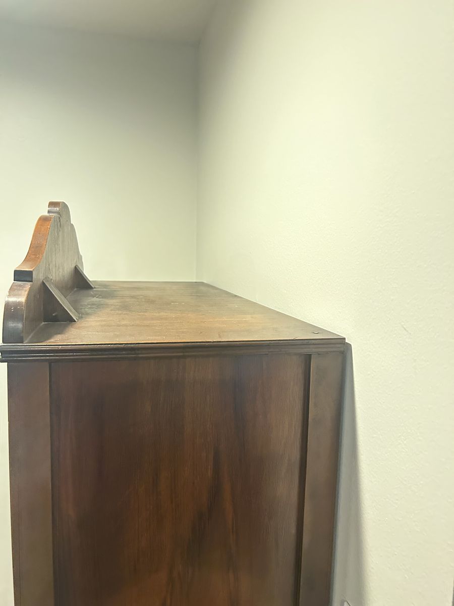Main image 7