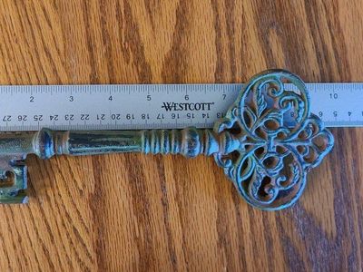 Large metal key decoration