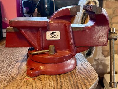 Vintage Johnson Tool Vise