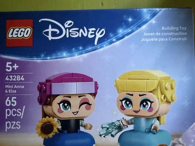 LEGO Disney Frozen Mini Anna & Elsa 43284 Building Toy - 65 Pieces, New in Box