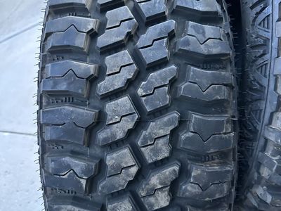 35x12.5R20 Tires