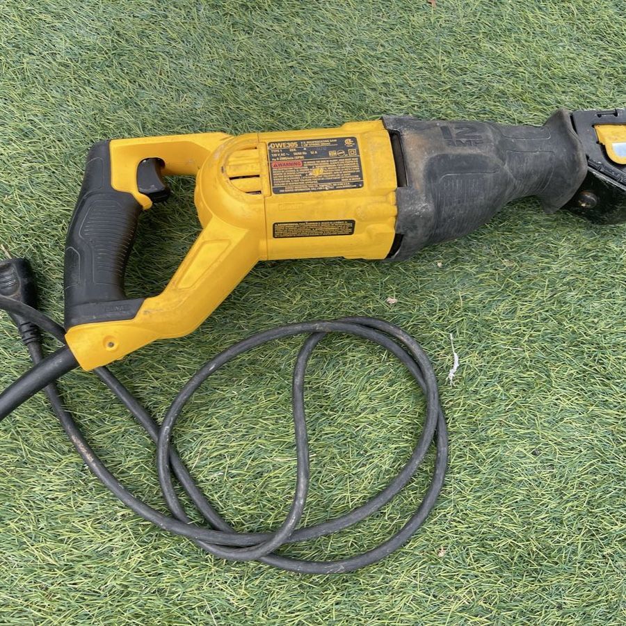 DEWALT DWE305 Reciprocating Saw, Corded, Used Power Tool for Cutting and Demolition