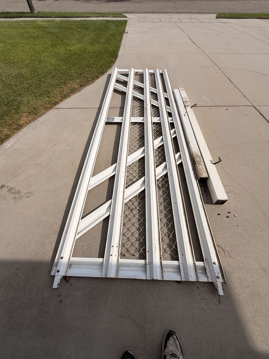 White Metal Gate- 13.5 ft length, 4 ft width