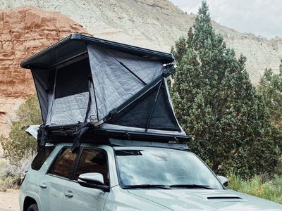 Freespirit EVO XL rooftop tent