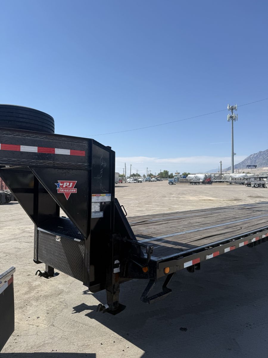 Utility Trailer