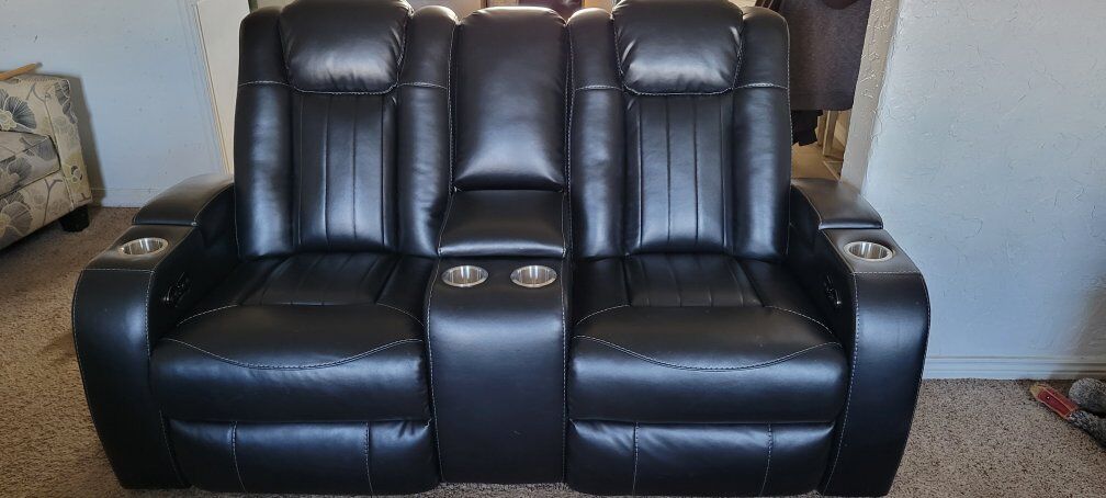 Power Reclining Loveseat