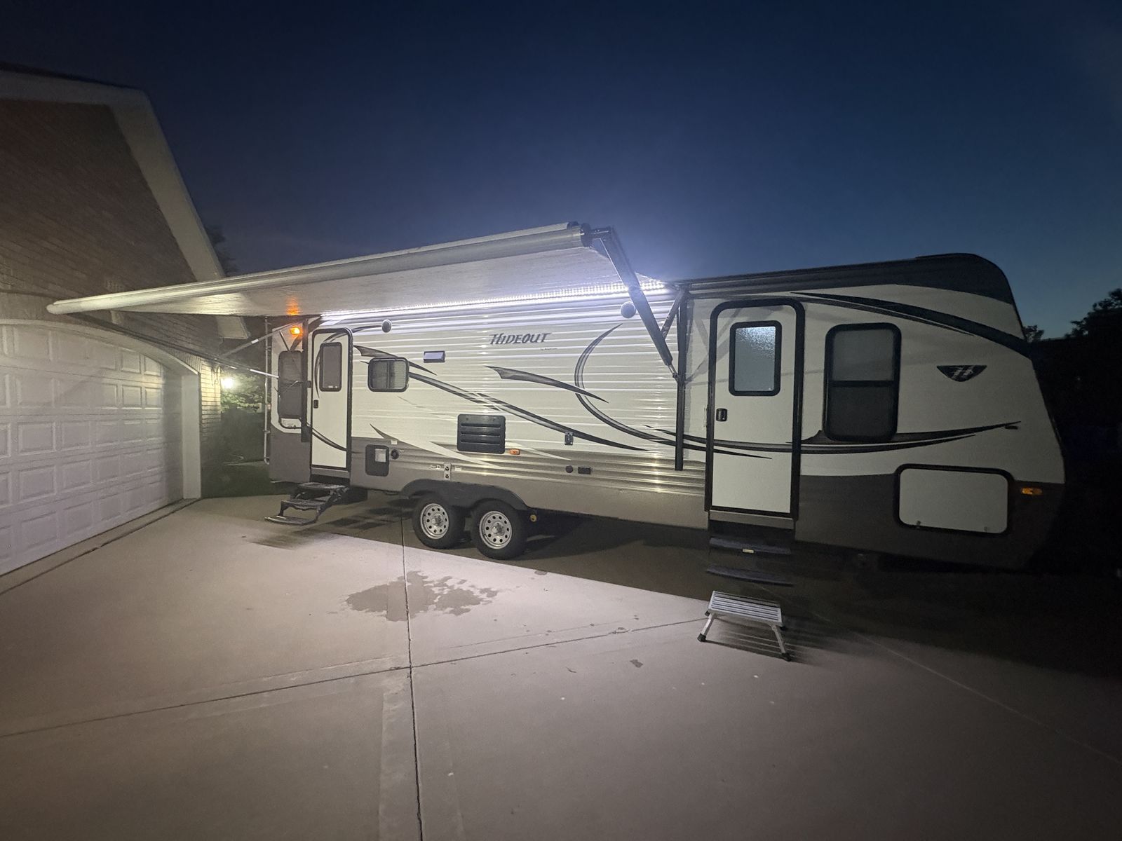 2016 Keystone Hideout 26RLS Bumper Pull Trailer