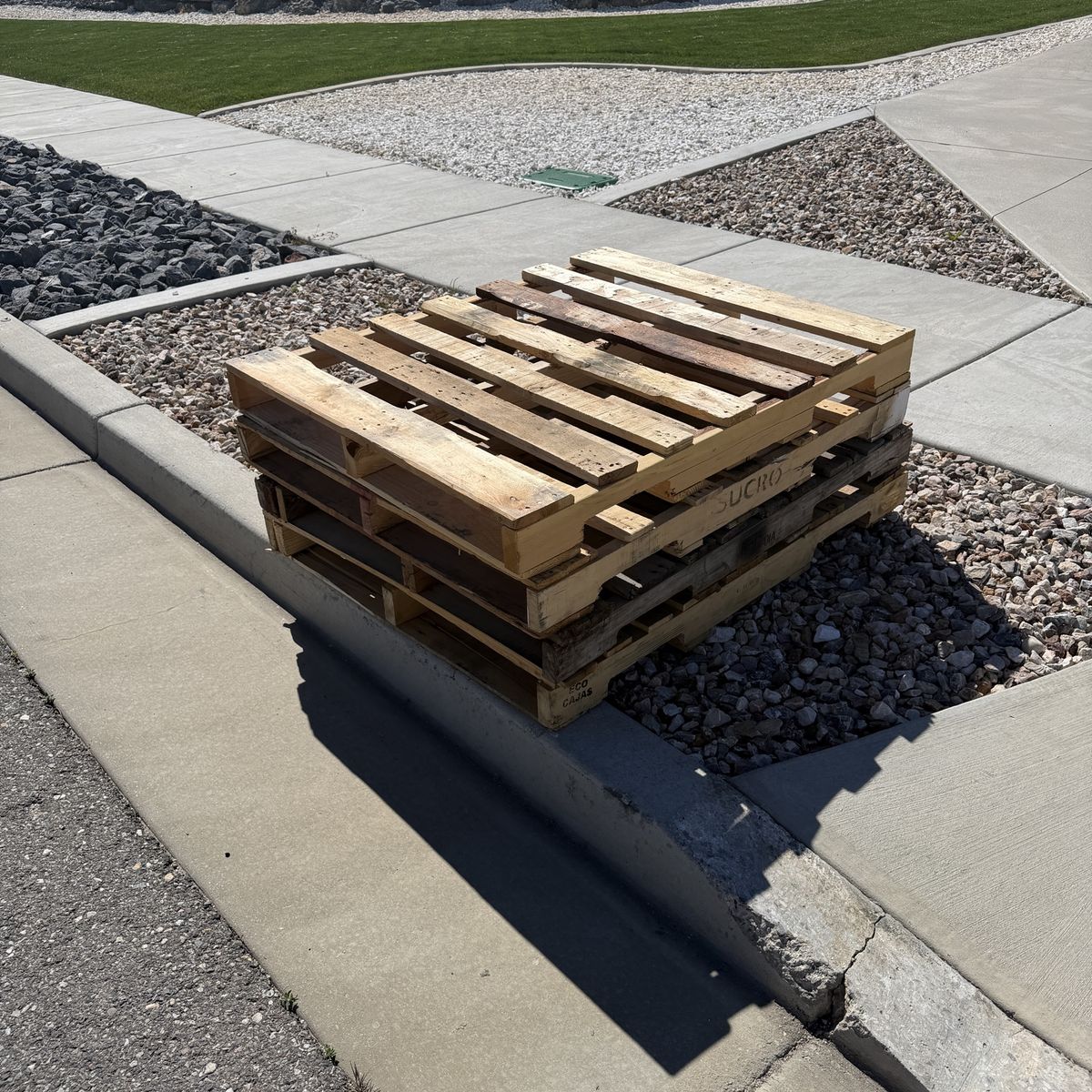 Free pallets