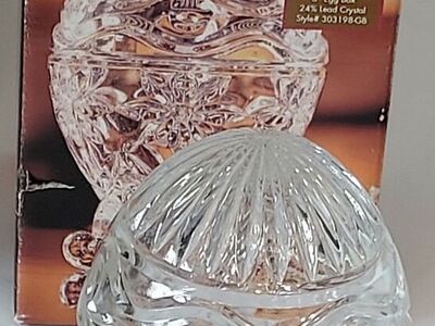 Alexandra Lead Crystal Egg Candy Dish