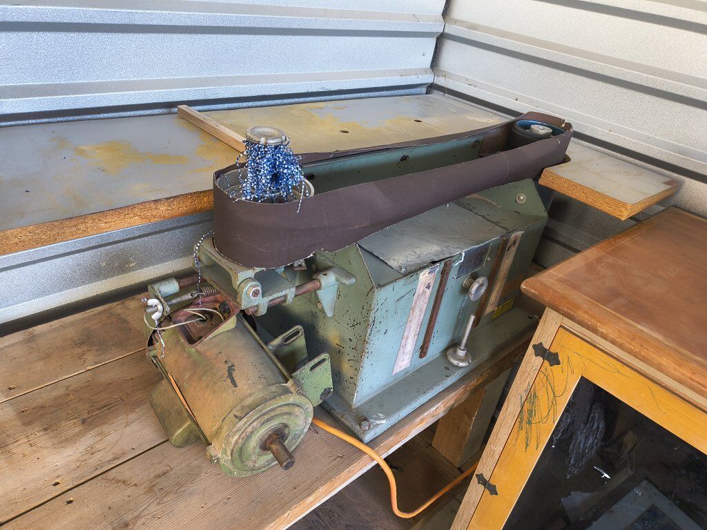 Rodgers 40A heavy-duty, 6-inch belt sander