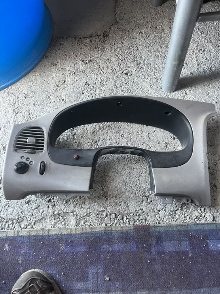 99 Ford Ranger Parts $50 Each Or 100 For All