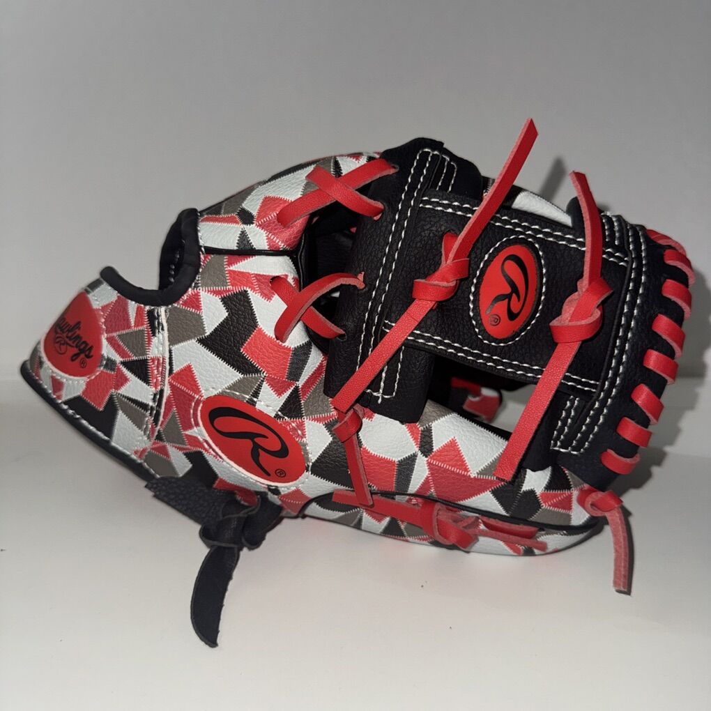 Rawlings Youth Red Camo 10.5 Baseball Glove Mitt
