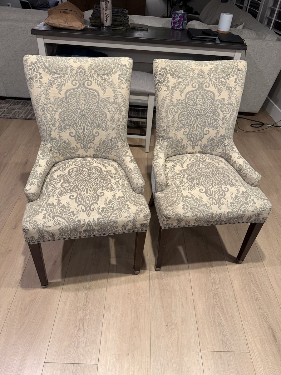 Pier 1 accent chairs