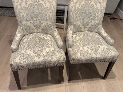 Pier 1 accent chairs