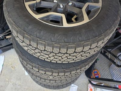 Set of 4 Toyo Open Country A/T III Tires 225/65R17 with Rims basically brand new