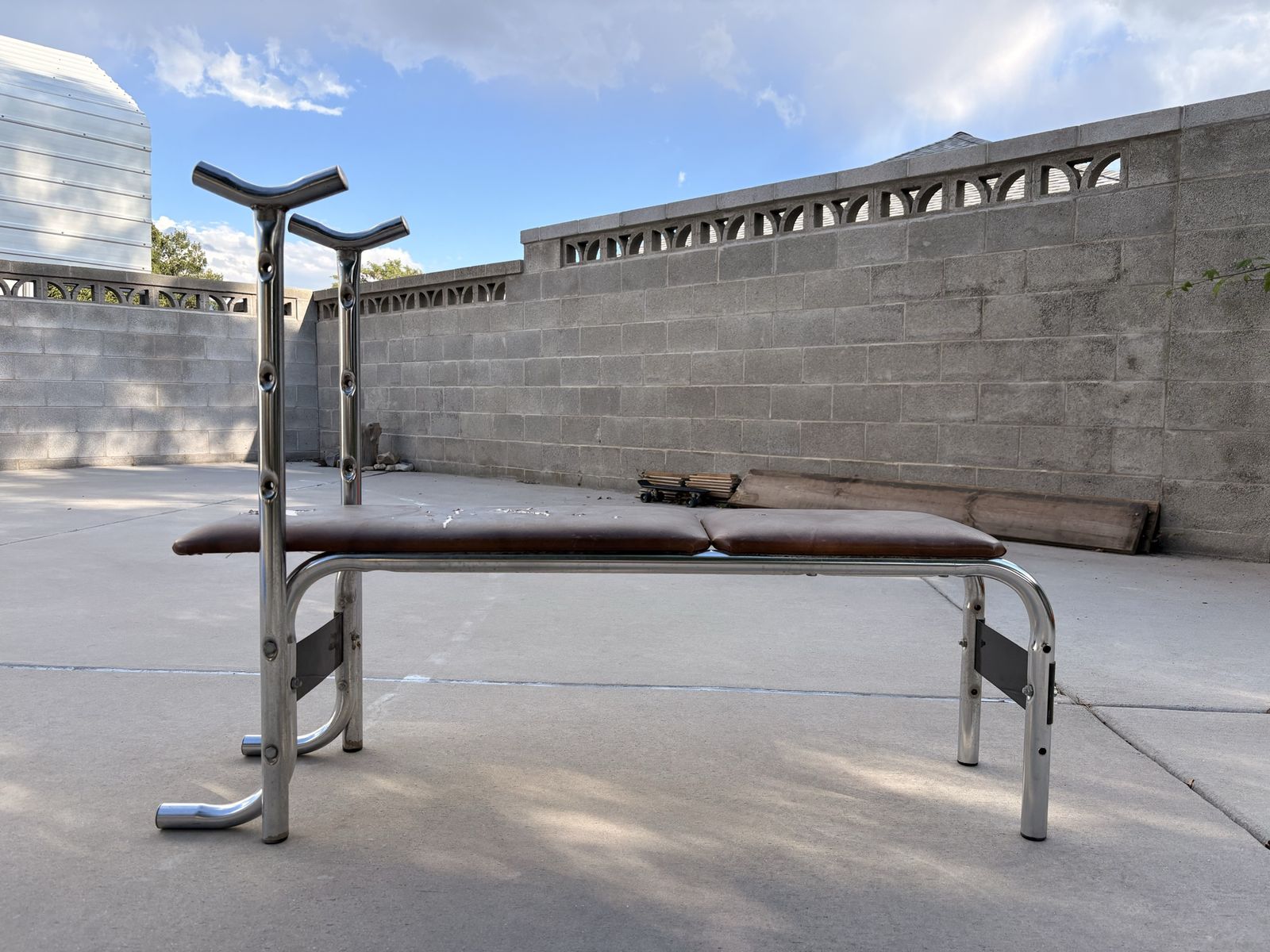 Weight bench