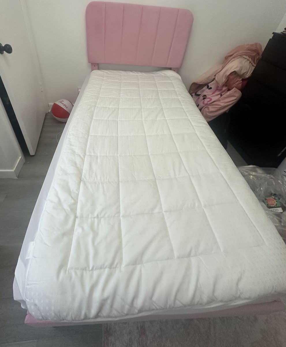 Girls twin bed frame and mattress