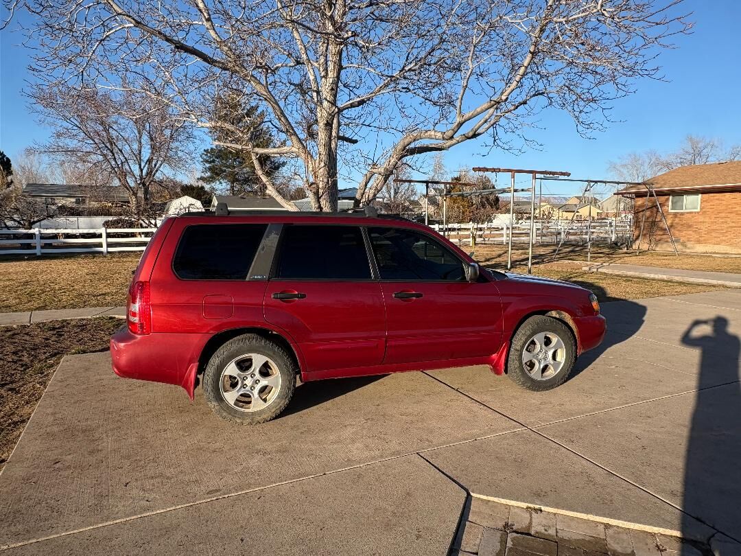 2004 SUBARU FORESTER XS