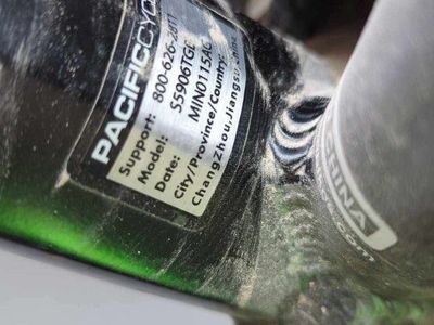 29 inch tire Schwinn mountain bike