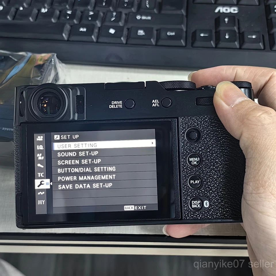 Fujifilm X100VI Black digital camera and box in immaculate condition