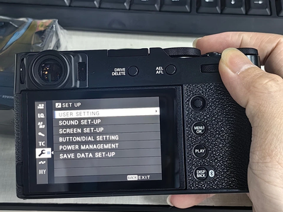 Fujifilm X100VI Black digital camera and box in immaculate condition