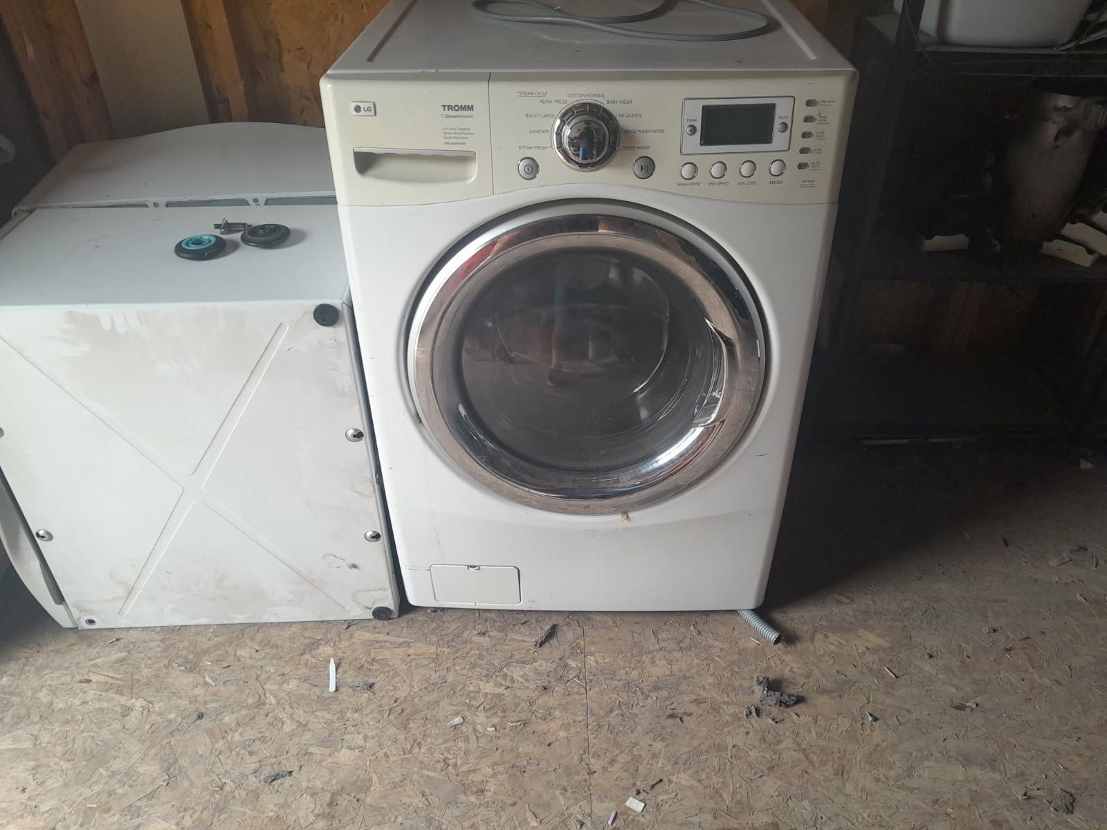 Nice LG Front Load Washer