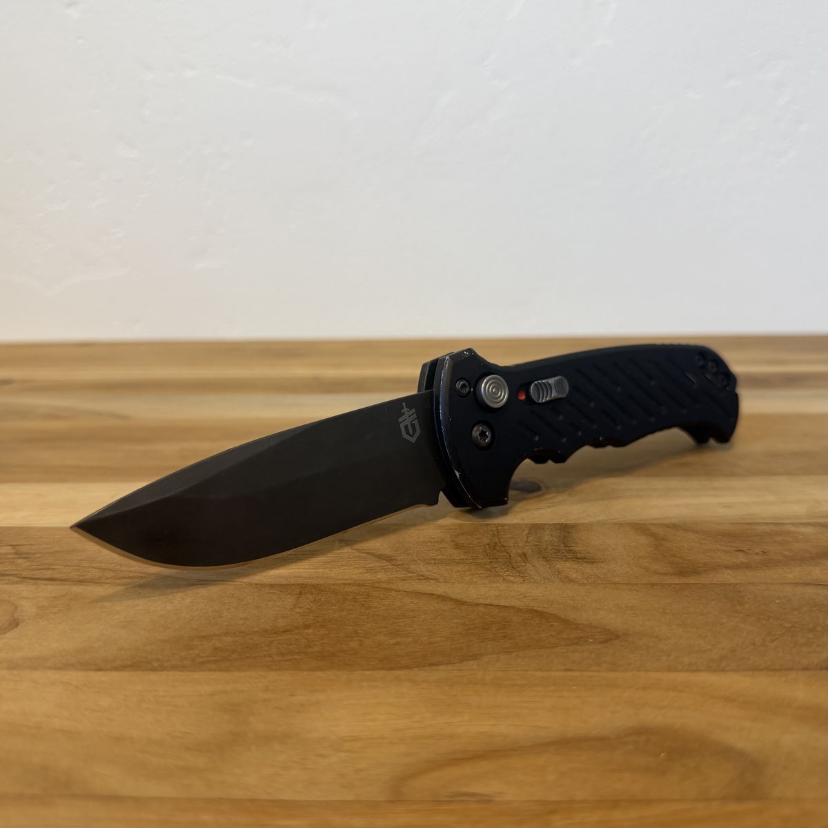 Gerber 06 Auto Knife