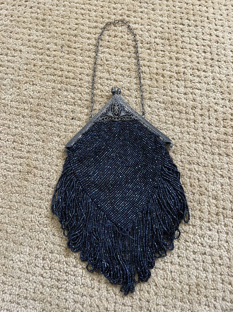 Stunning Triangle Shaped Silver Framed Purse/Handbag - Antique