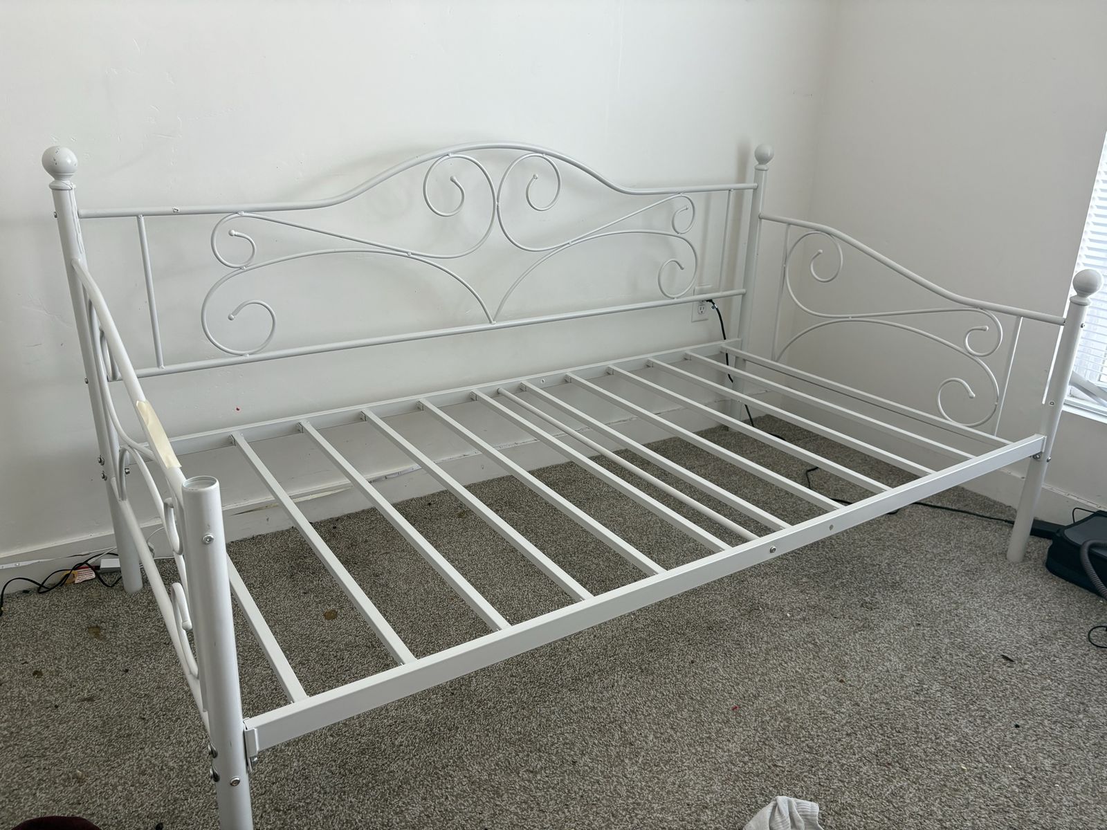 Twin Metal Bedframe