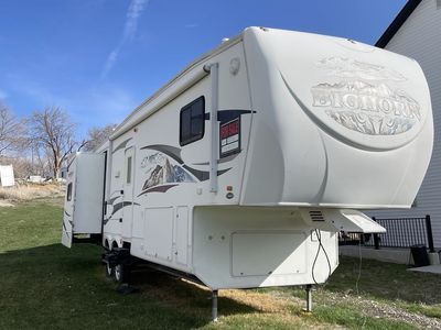 2009 Heartland Bighorn 3055rl *project trailer*