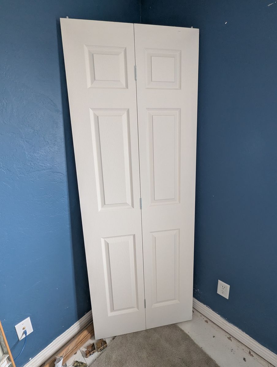 NEW Free accordion door 29 3/4 x 79