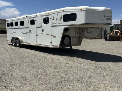 2007 Trails West 4 horse
