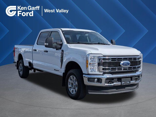 2023 Ford F-350 Super Duty XLT
