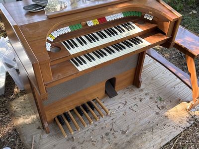 ORGAN, works great, just pulled out of storage