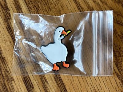 Goose Game Duck with Knife enamel, lapel, pin Jibbitz Croc Charm Video Game Accessory NEW