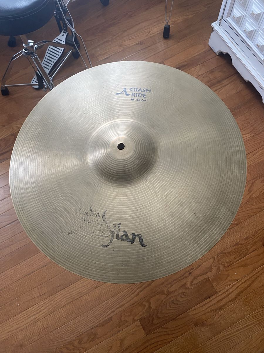 Zildjian 18” Crash/Ride