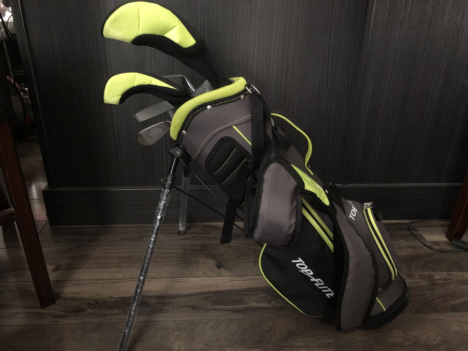 Left Handed 3’9” to 4’3 Tall Top Flite Junior Golf Kids Set Boys Girls