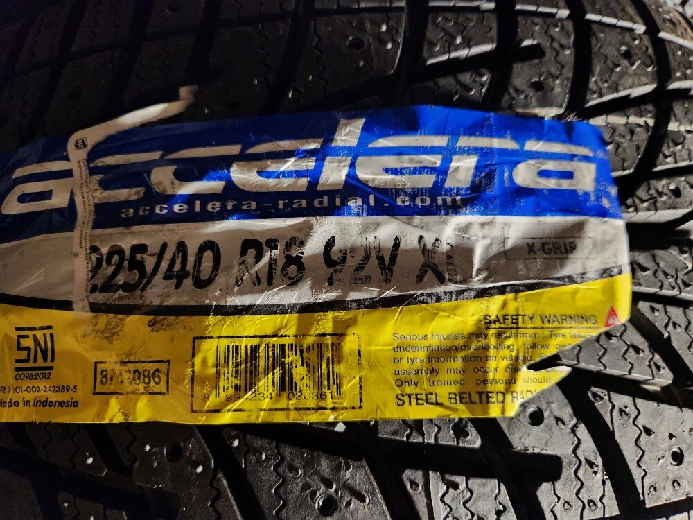 225/40r18 accelera x grip