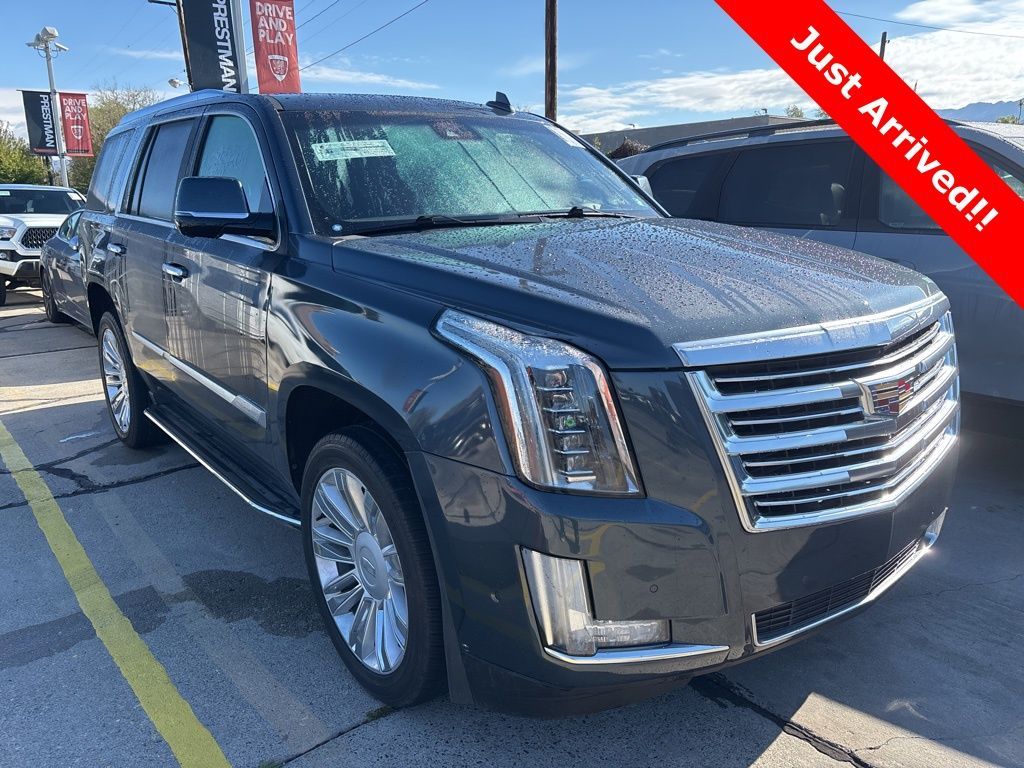 2019 Cadillac Escalade Luxury