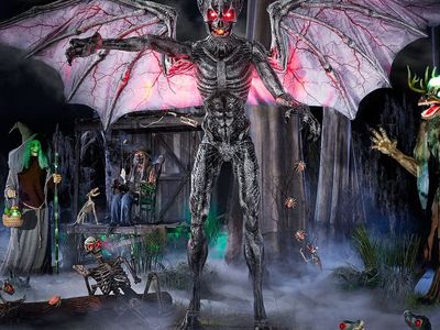 Home Depot 12.5ft Predator of the Night Animatronic Halloween Decoration - Used Once!