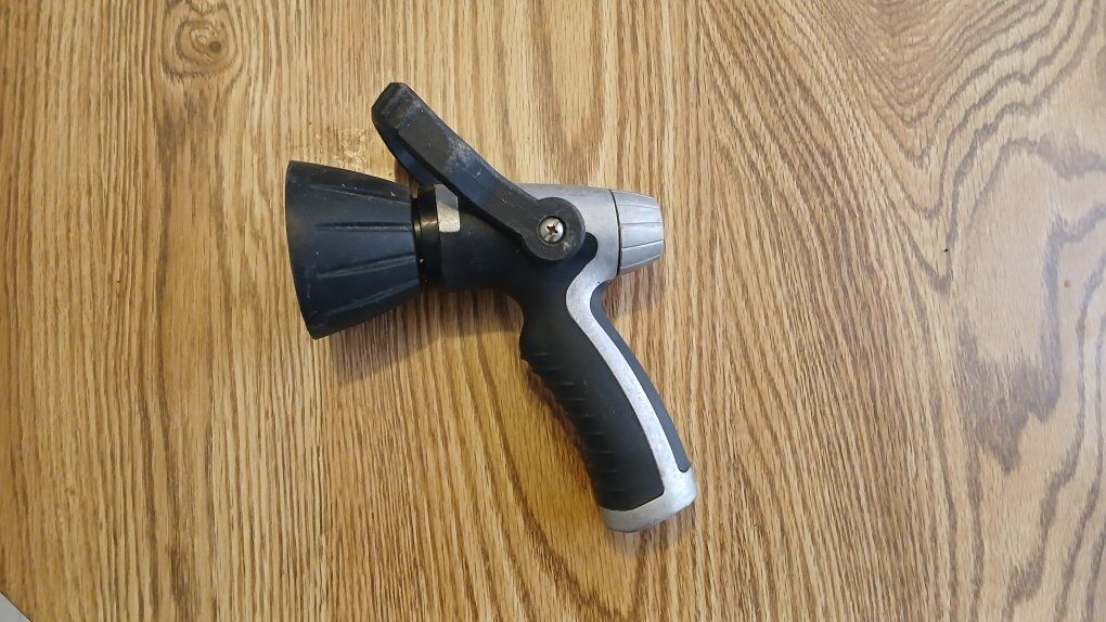 FIRE HOSE YARD SPRAYER