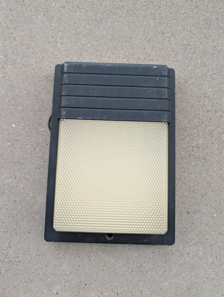 Free Intertek wall mount LED light
