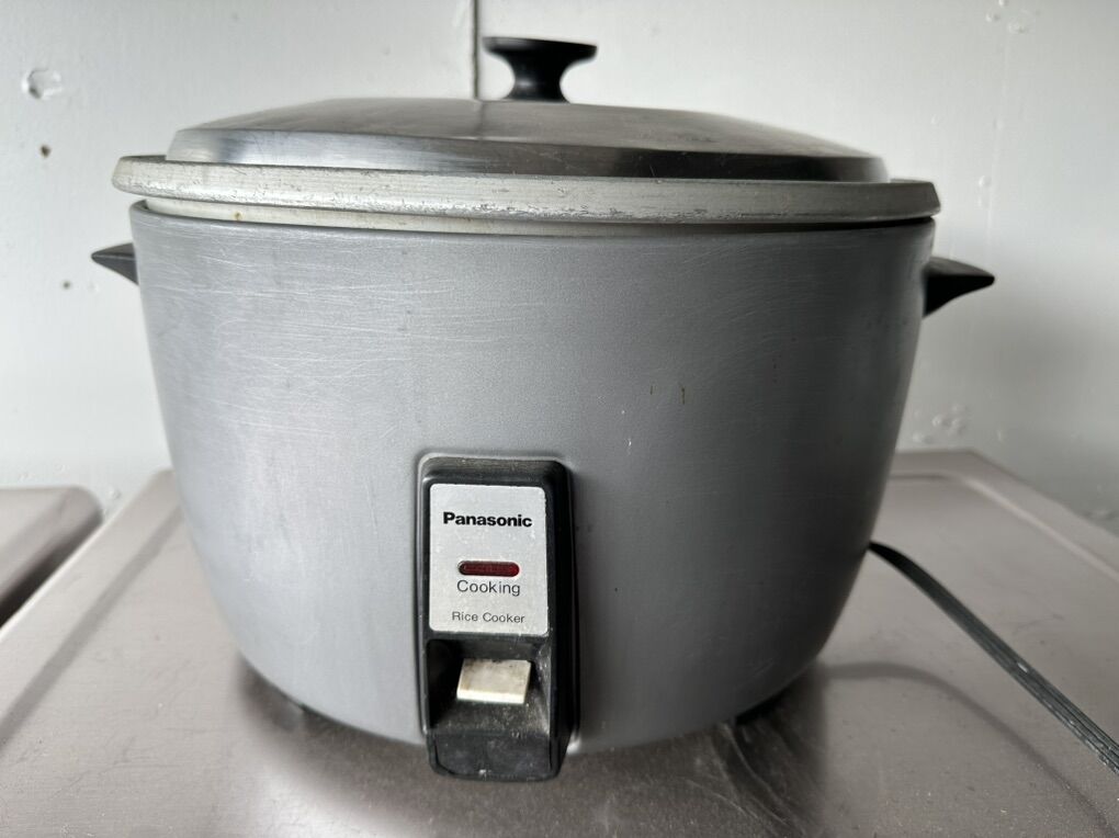 Panasonic-SR-42FZ 46 Cup Jumbo Rice Cooker