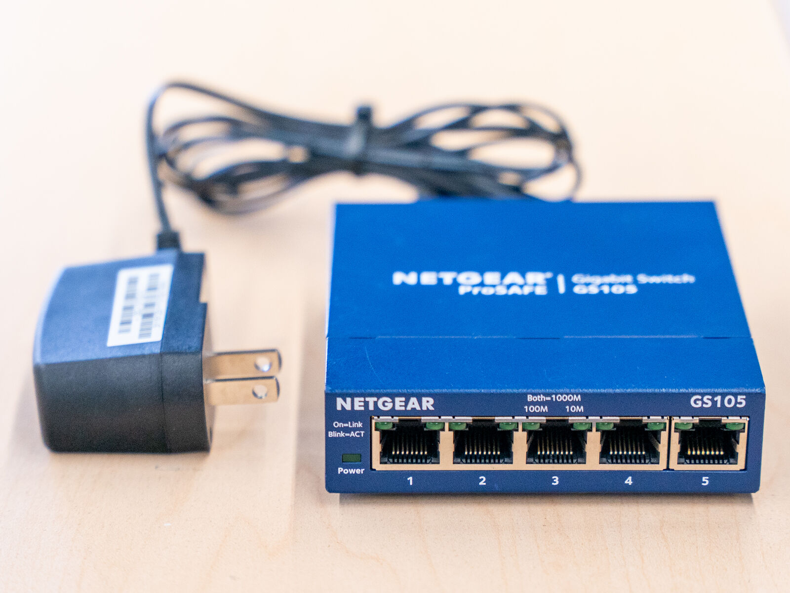 Netgear GS105 | 5 Port Desktop Unmanaged Switch